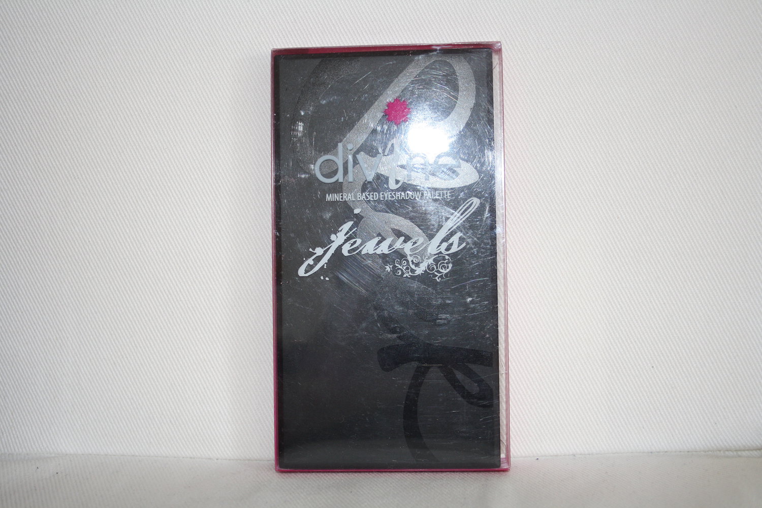 * Sammlerstück Sleek divine Jewels Lidschatten Palette