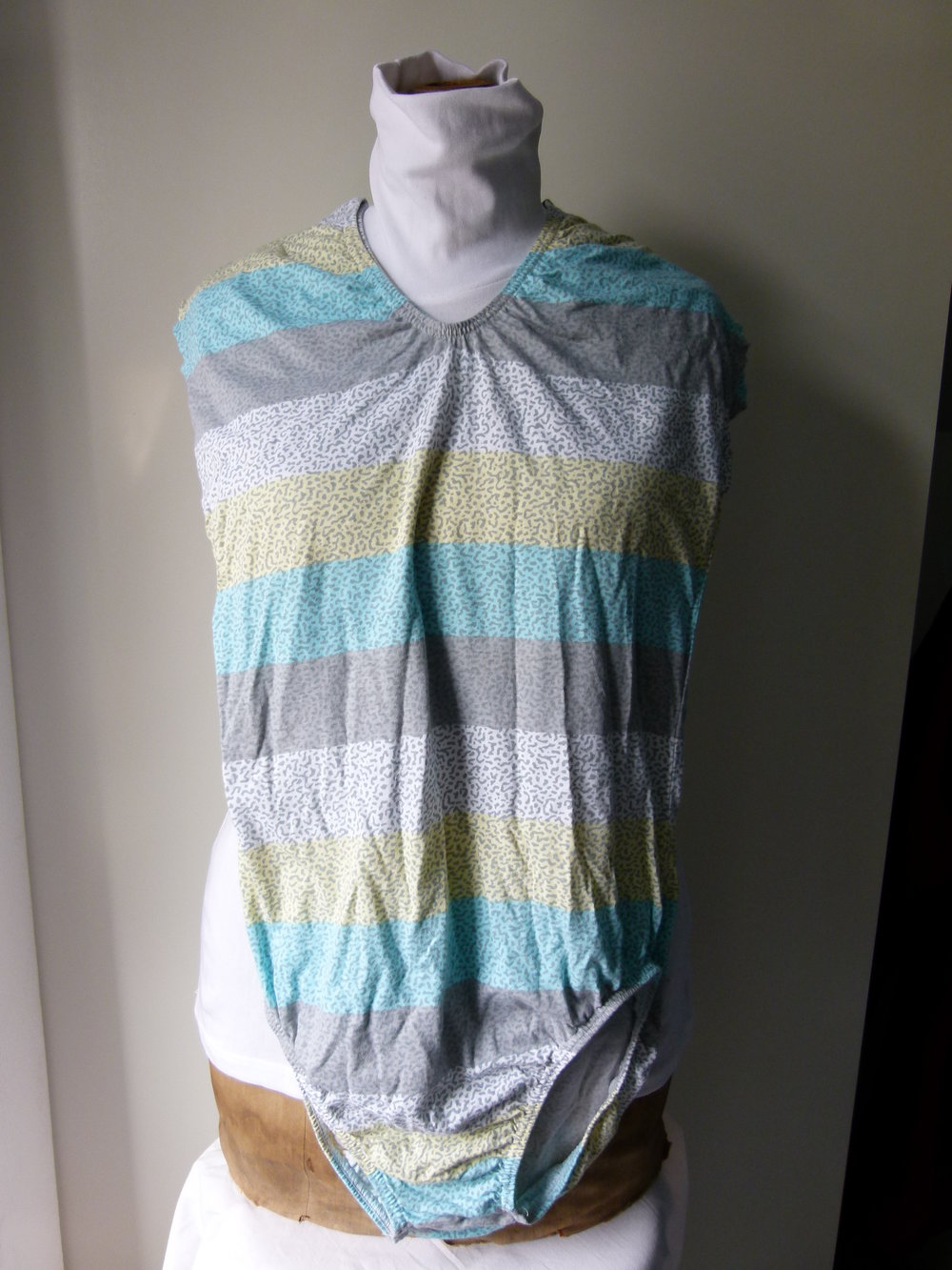 Body aus den 80ern, weiß grau mint gelb, Retro 80s Yoga Vintage Fitness Sport