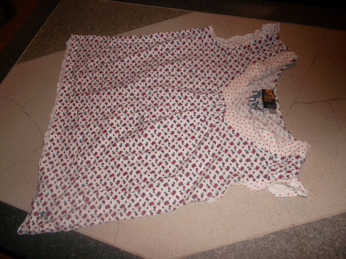 süsses t-shirt,neu,gr. 40,von neighporhood