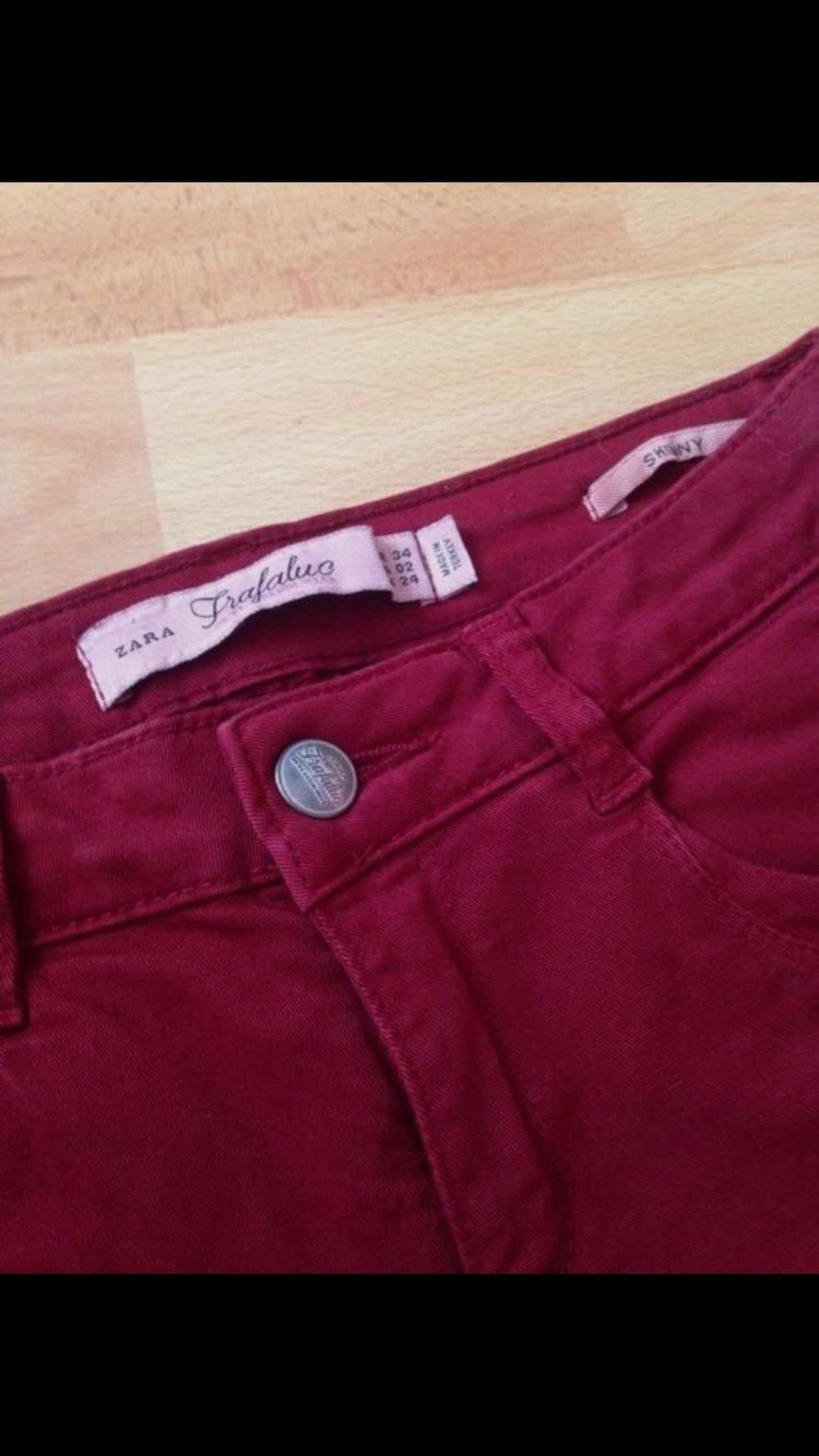 Rote Skinny Jeans von Zara trf