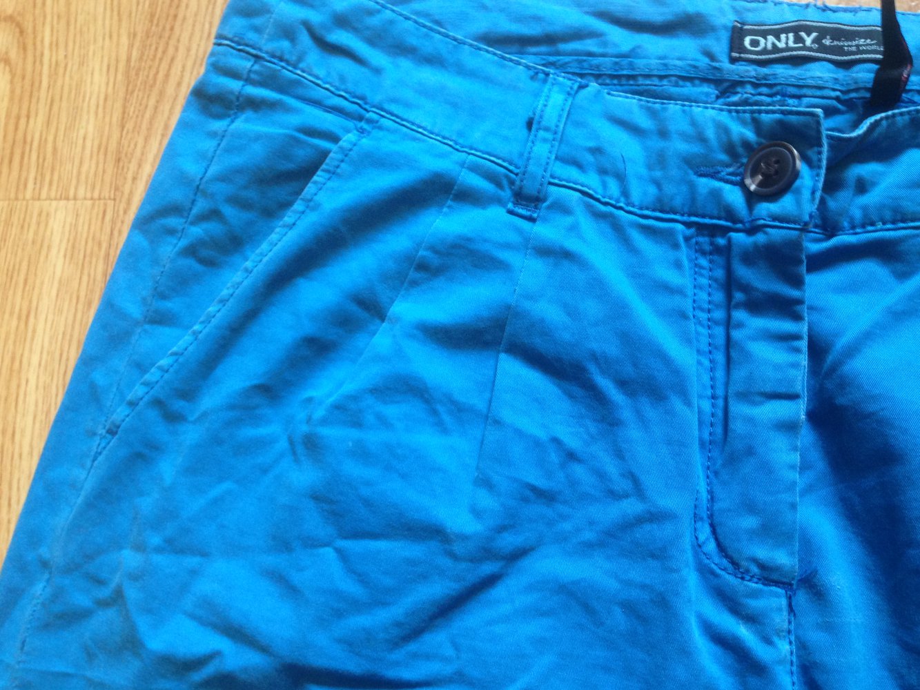kräftige blaue Baumwoll-Hose