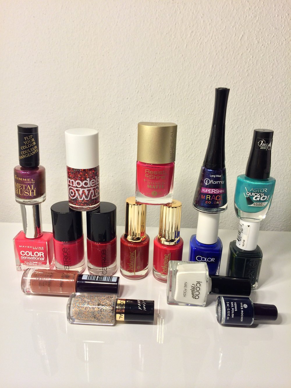 XXL Nagellack Set mit gratis Entfernerpads - Essie, Flormar, L'oreal, Catherine, Rimmel, Maybelline