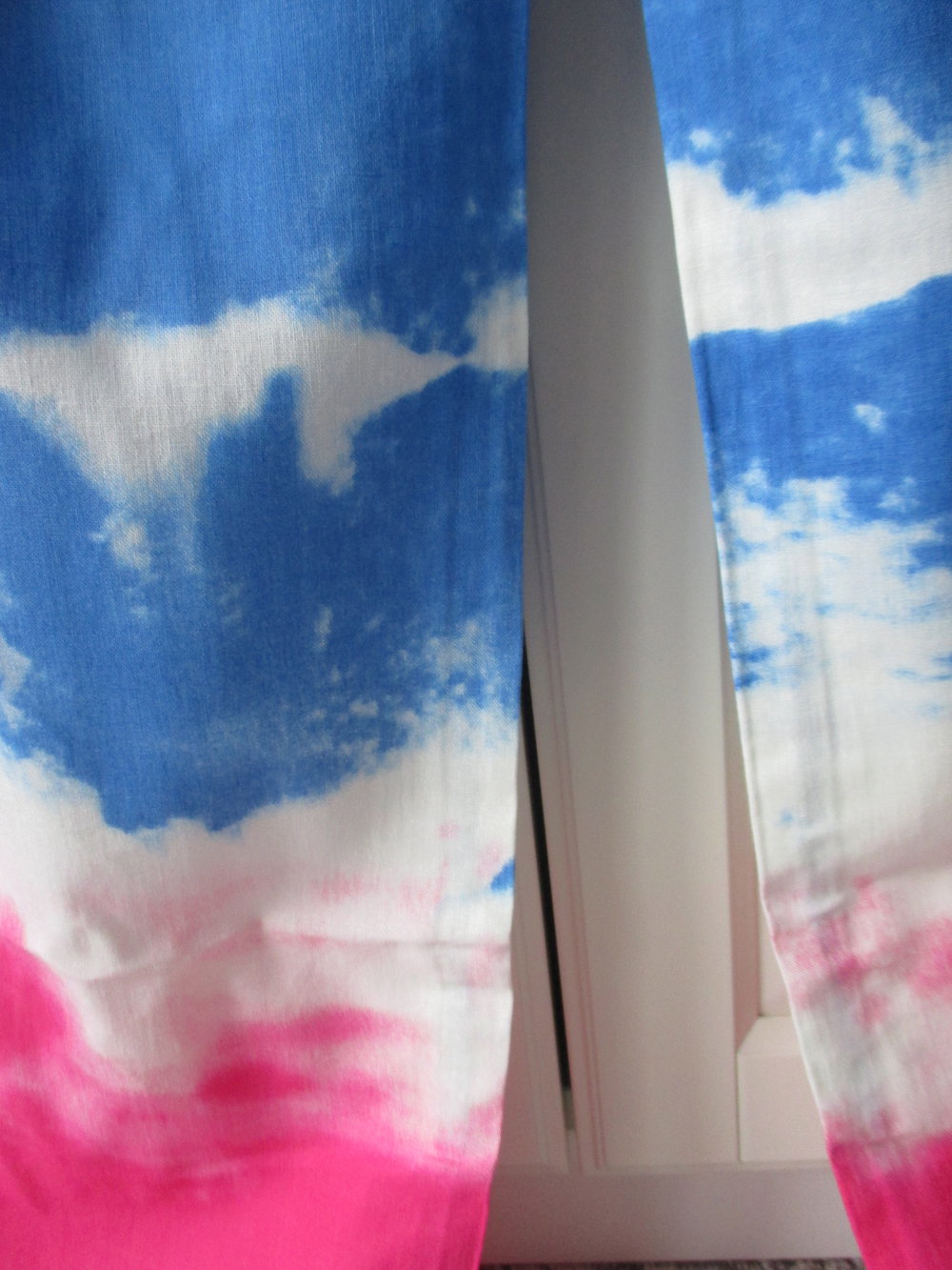 Rainbow, pink-weiß-hellblaue Hose mit Bindeband, die Lust auf den Sommer macht, Gr. 34