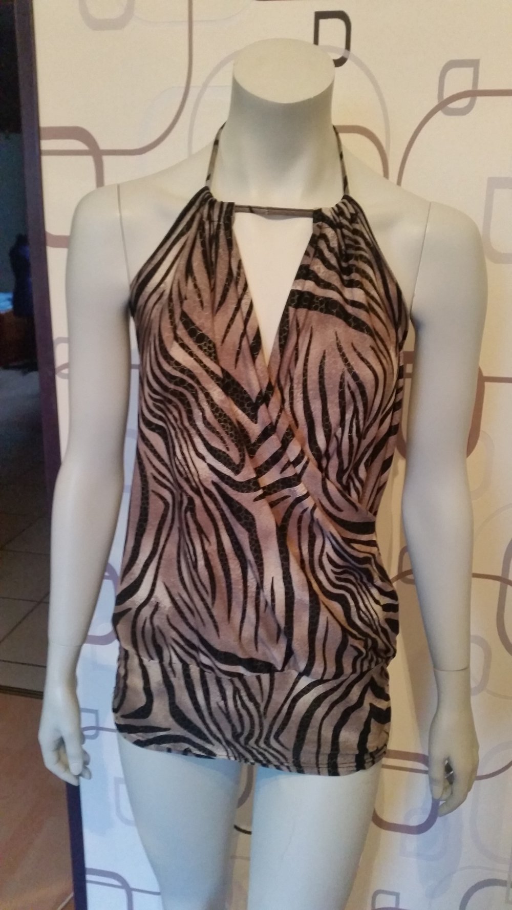 leo Top