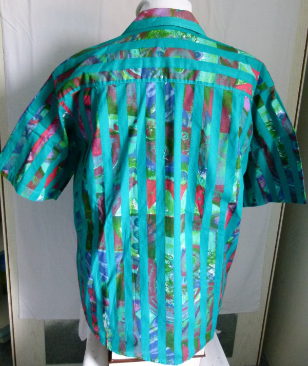 Hawaii Hemd, smaragdgrün violett gestreift gemustert, Boho Retro Vintage 80s Sommer Strand