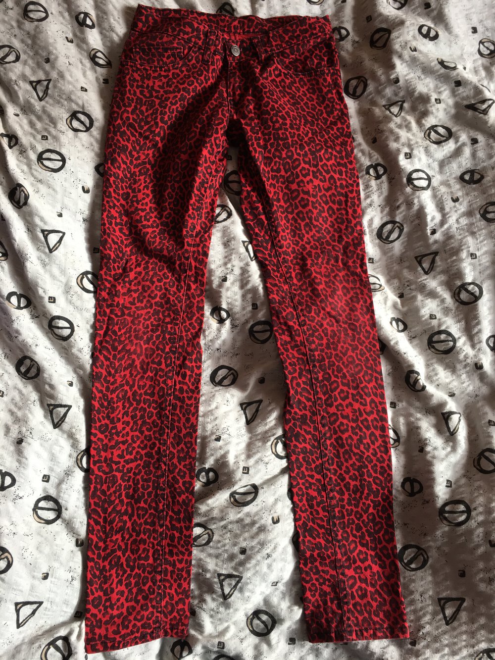 Jeans Hose, Röhre, strech, rot- leo
