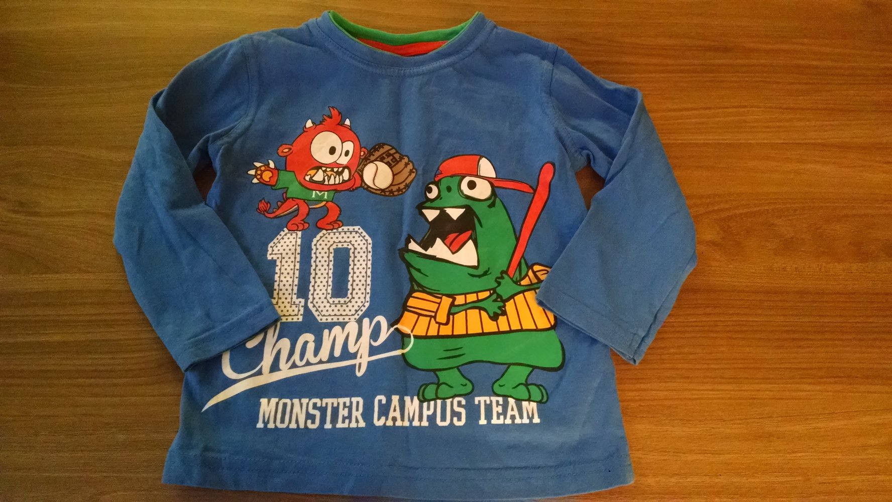 Neuwertiges Langarmshirt Gr. 92