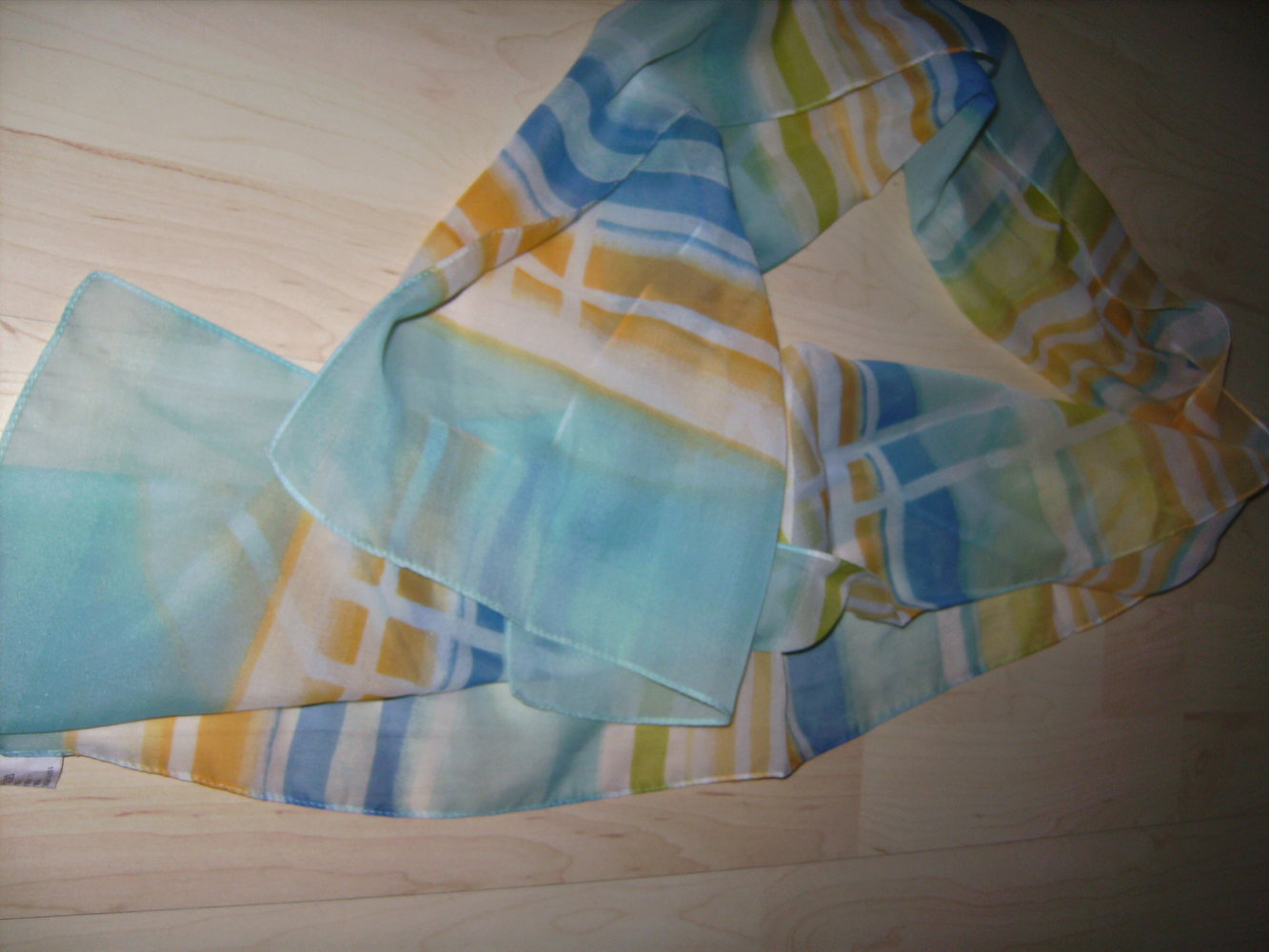 Schönes pastellfarbenes Tuch, Schal, Chiffontuch, Sommerschal transparent, Printdruck Retro , Italian Style sonnenfarben
