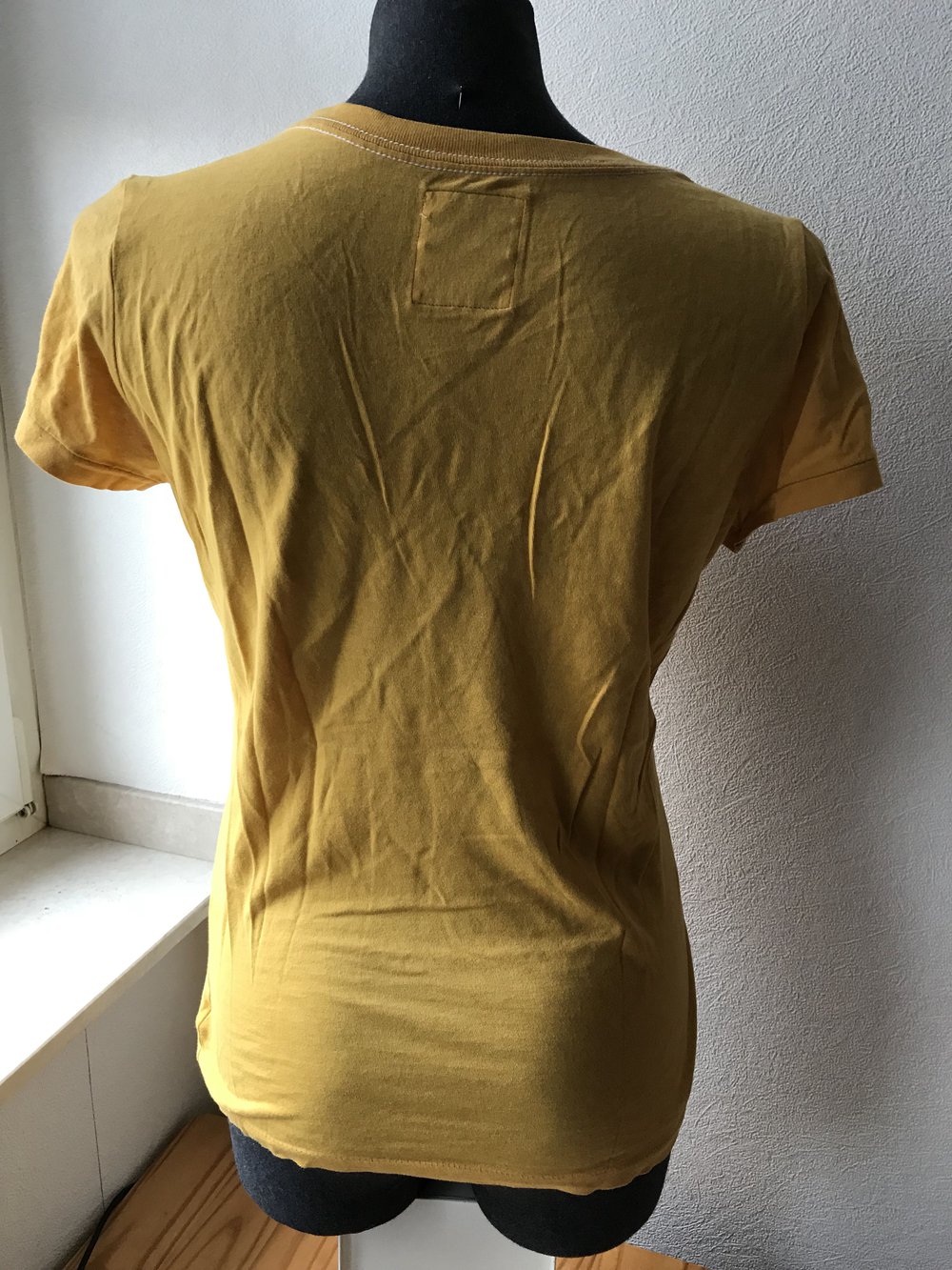Senfgelbes Abercrombie&Fitch T-Shirt