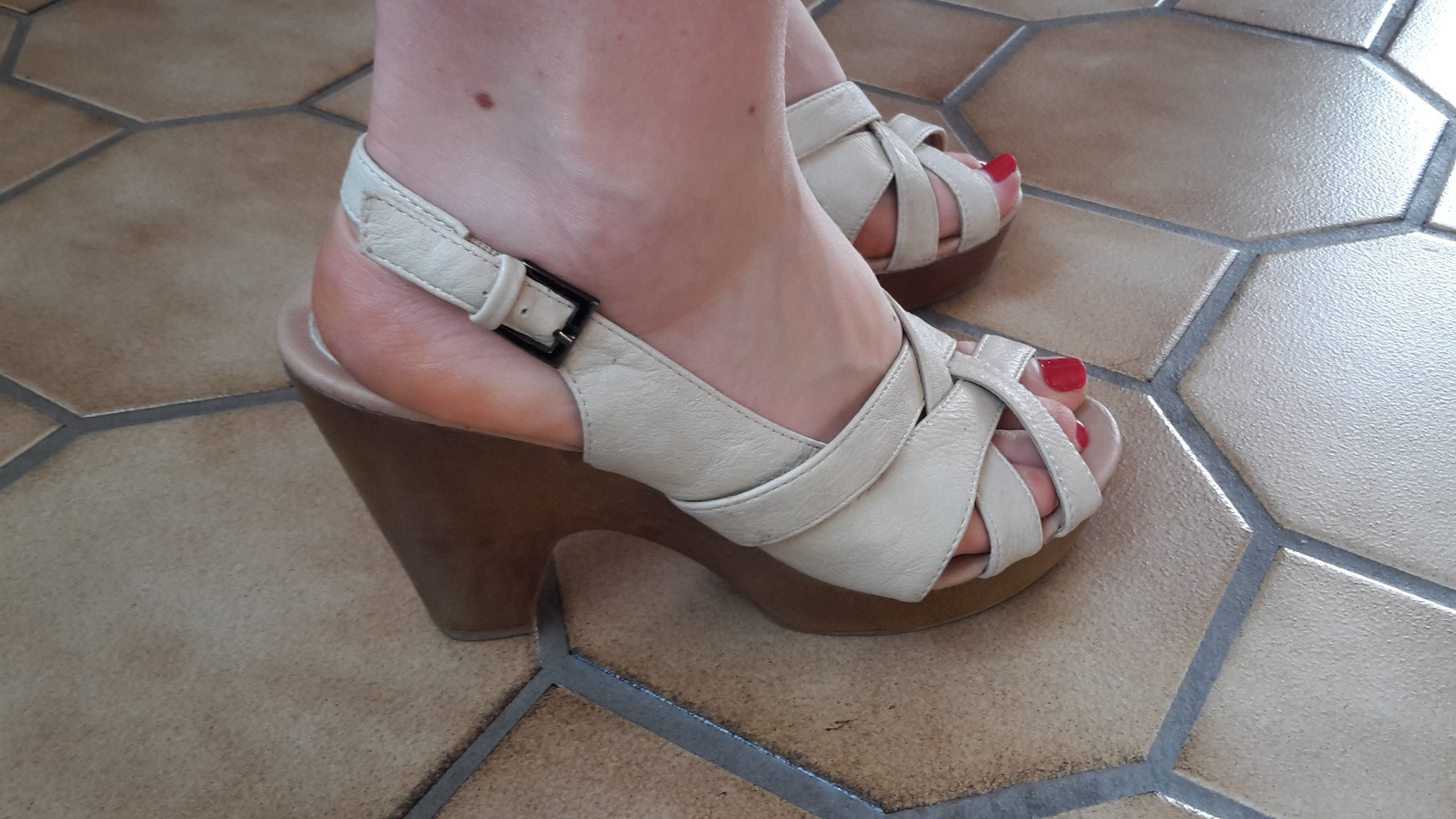 Gr.37 weiß creme Pumps Keilabsatz wedges peeptoes rockabilly