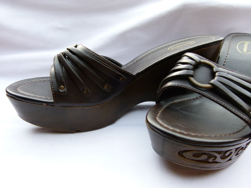 Ornament Wedges Plateau Sandalen, dunkelbraun, NEU, Boho Mori Goa Festival Sommer