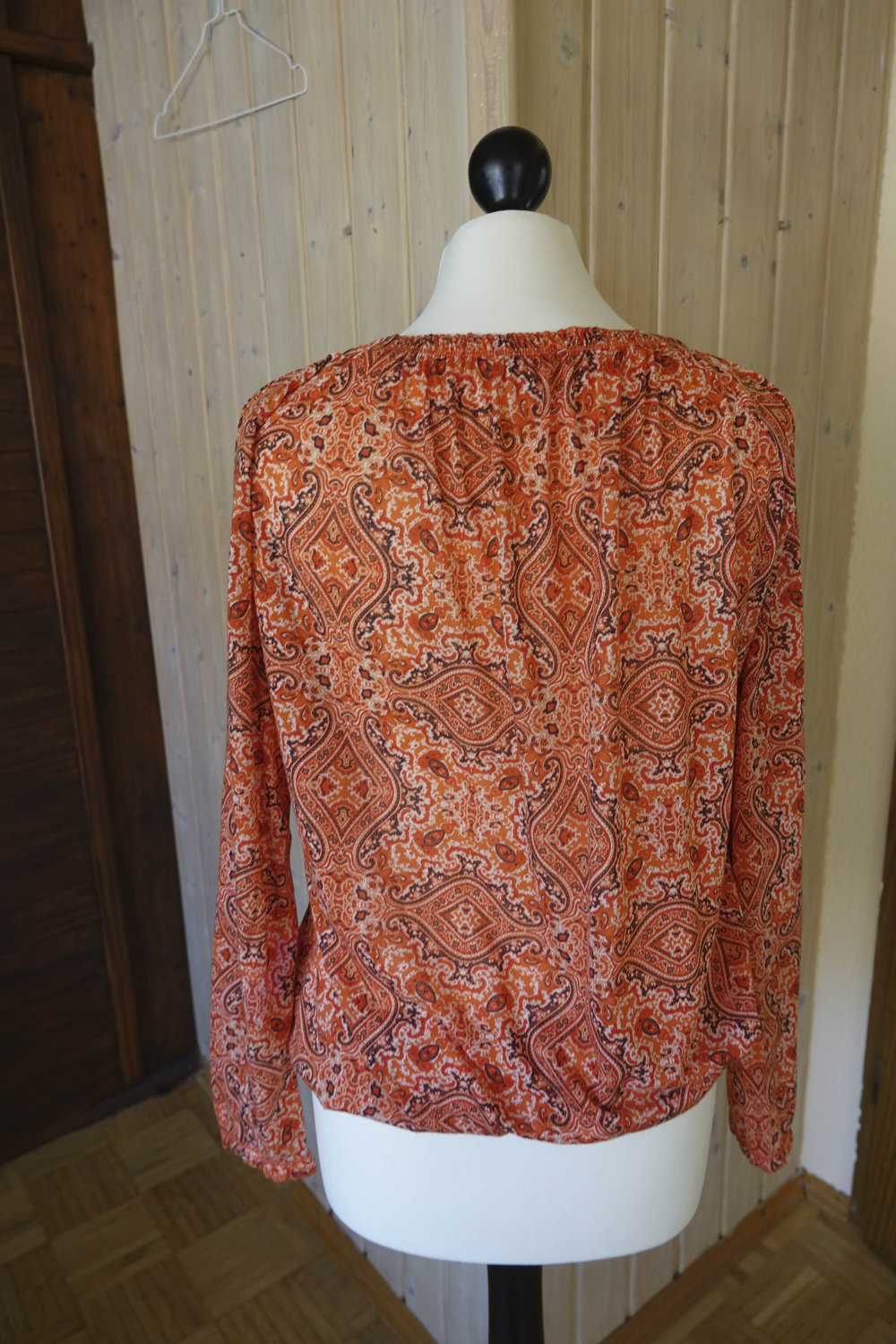Orange Bluse/Hängerle