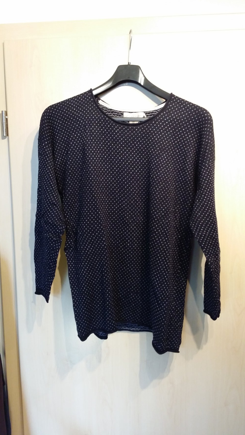 dunkelblauer Sommerpullover mit weißem Muster - gebraucht
