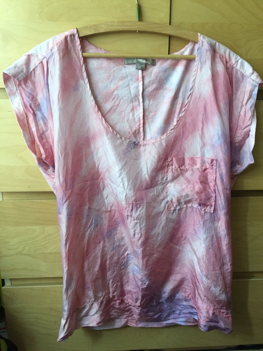 Pastellfarbenes Top