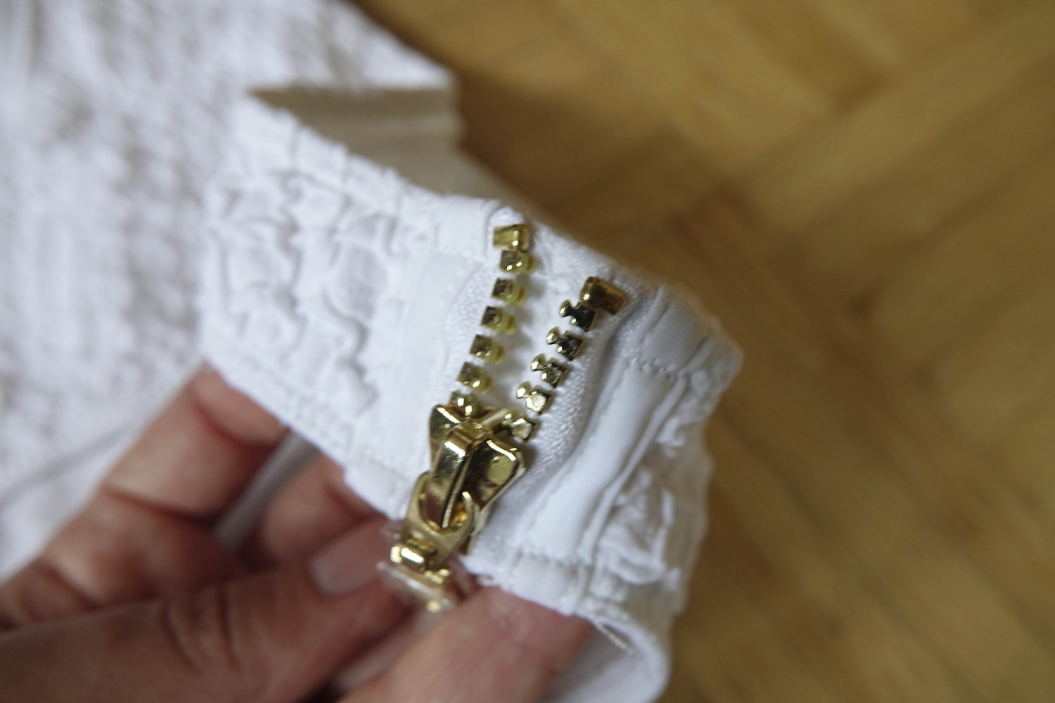 weiße Bikinihose mit Reißverschluss NEU