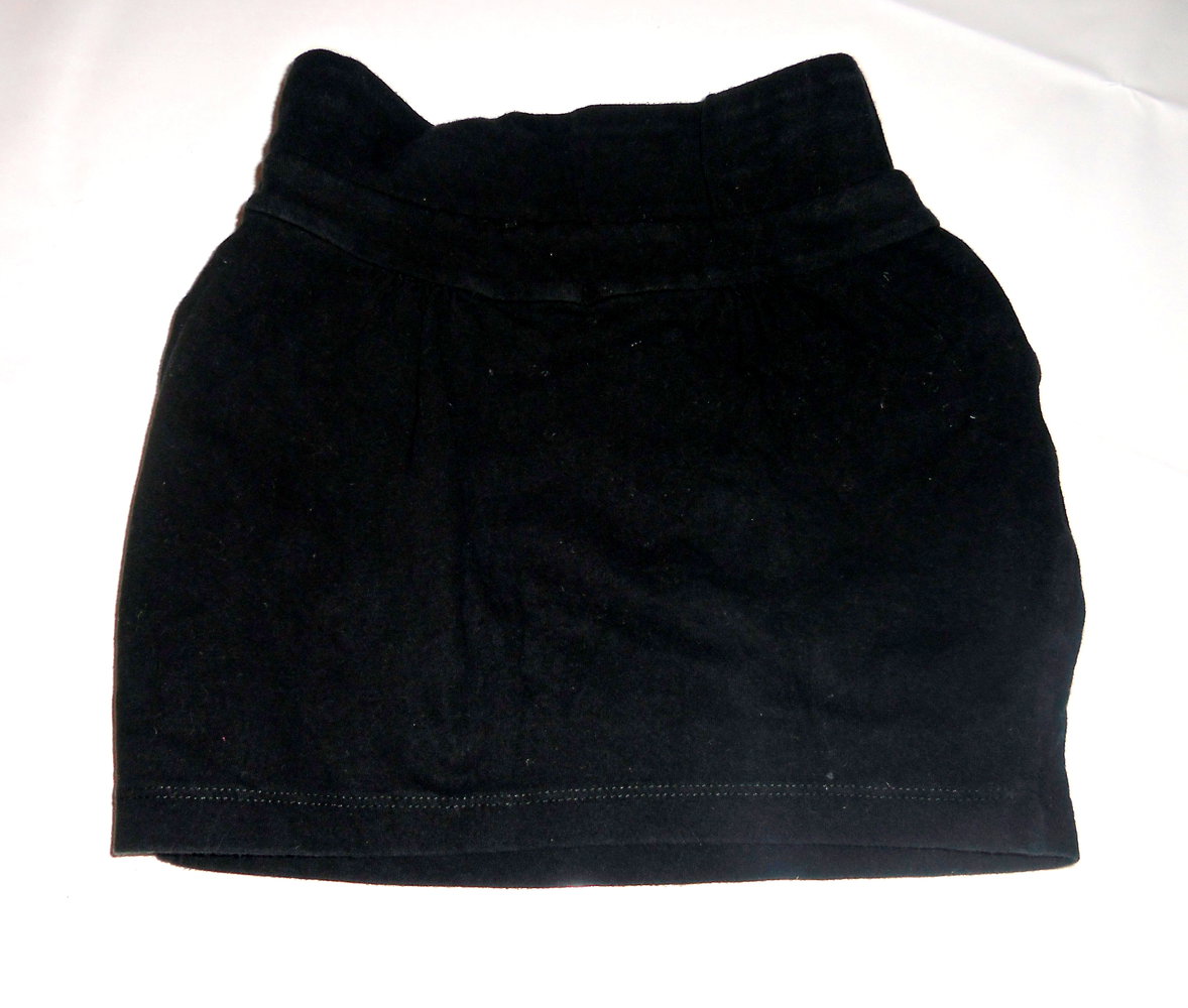 Honigman-kurzer,schwarzer Sweatrock Gr.8 ca 116-128