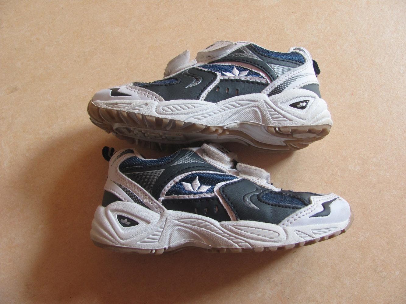Schuhe Halbschuhe Sportschuhe Lico Größe 25