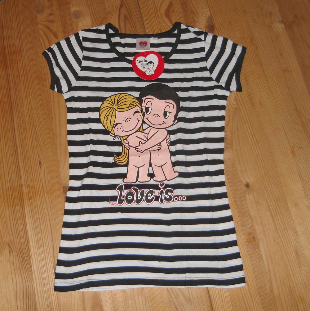 NEU-Love is, süßes T-Shirt Gr.32  