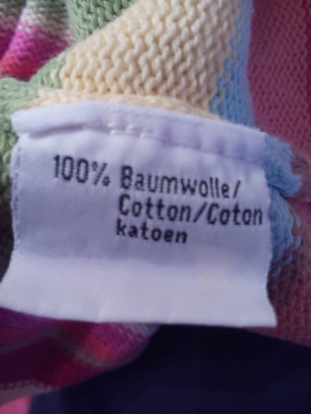 Bunt gestreifter Pullover