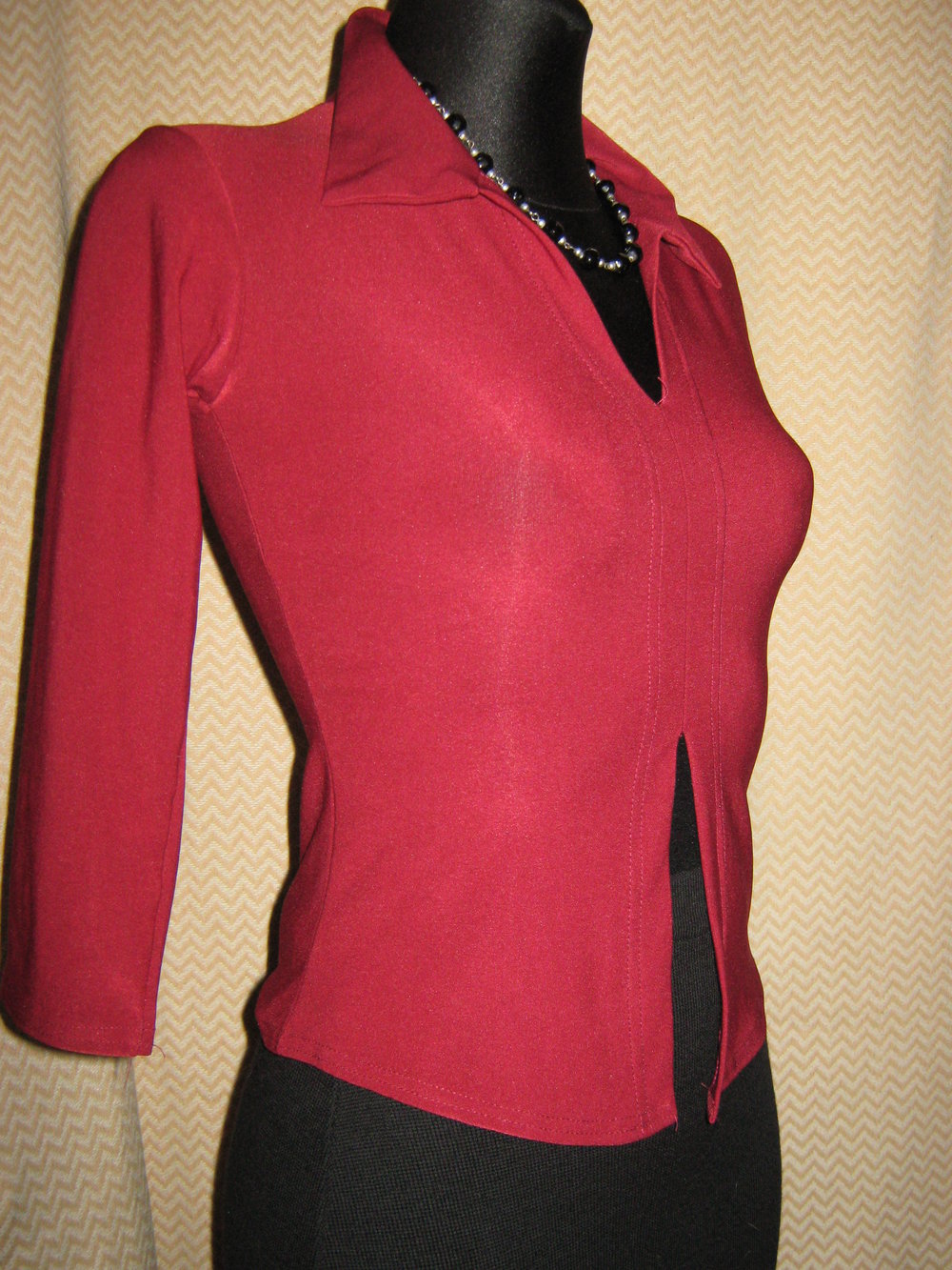 NEU* VINTAGE Seidiges * Bodycon * Dreiviertelarm * Polo * T- Shirt Gr. 34- 36/ XS- S, bordaux dunkel- wein- rot *