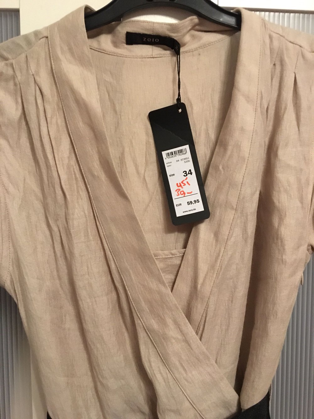Zero Kleid mit Schleife 
