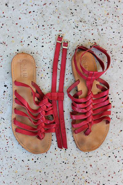 OH LÁ LÁ Riemchensandalen Vollleder, ancle tie, Römersandale weinrot