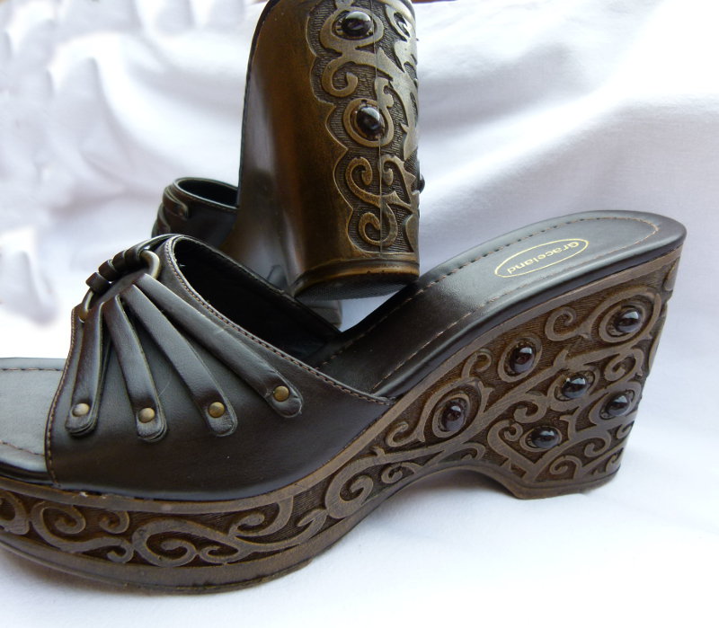 Ornament Wedges Plateau Sandalen, dunkelbraun, NEU, Boho Mori Goa Festival Sommer