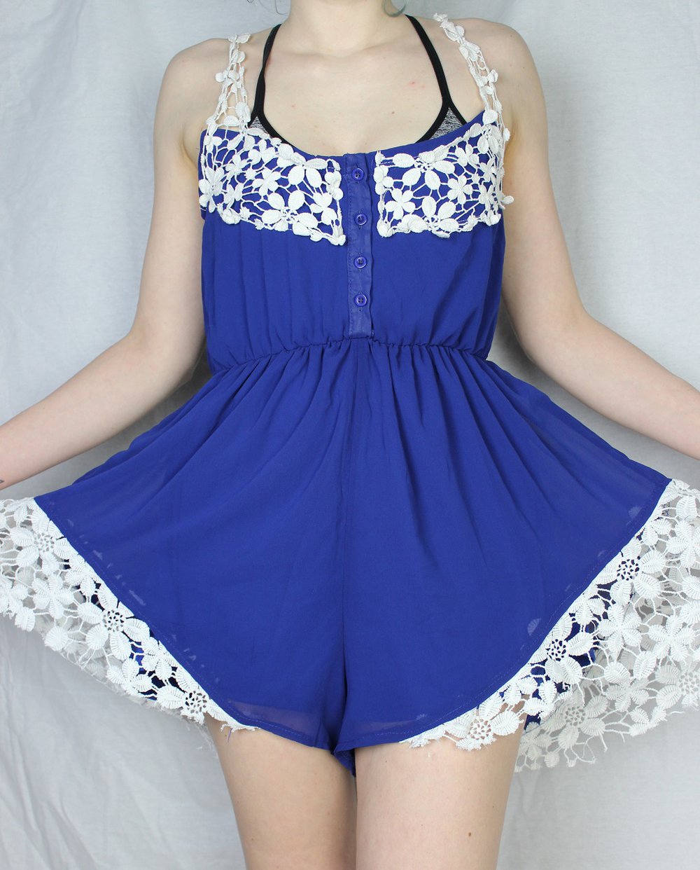 Jumpsuit Blau Weiß mit Spitze 36 / 38 sommer locker luftig