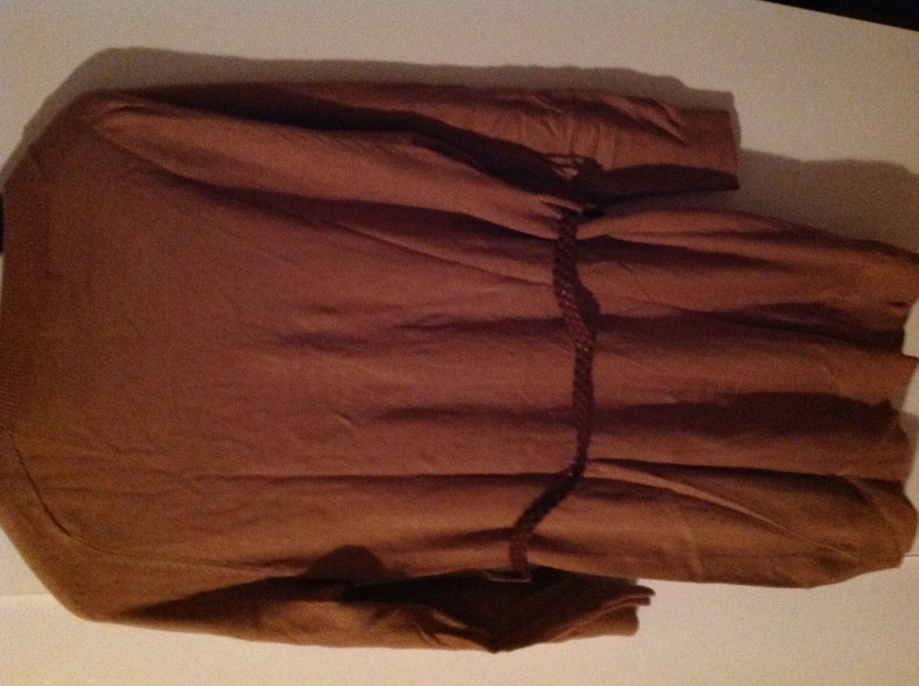 Strickjacke in camel mit passendem gürtel