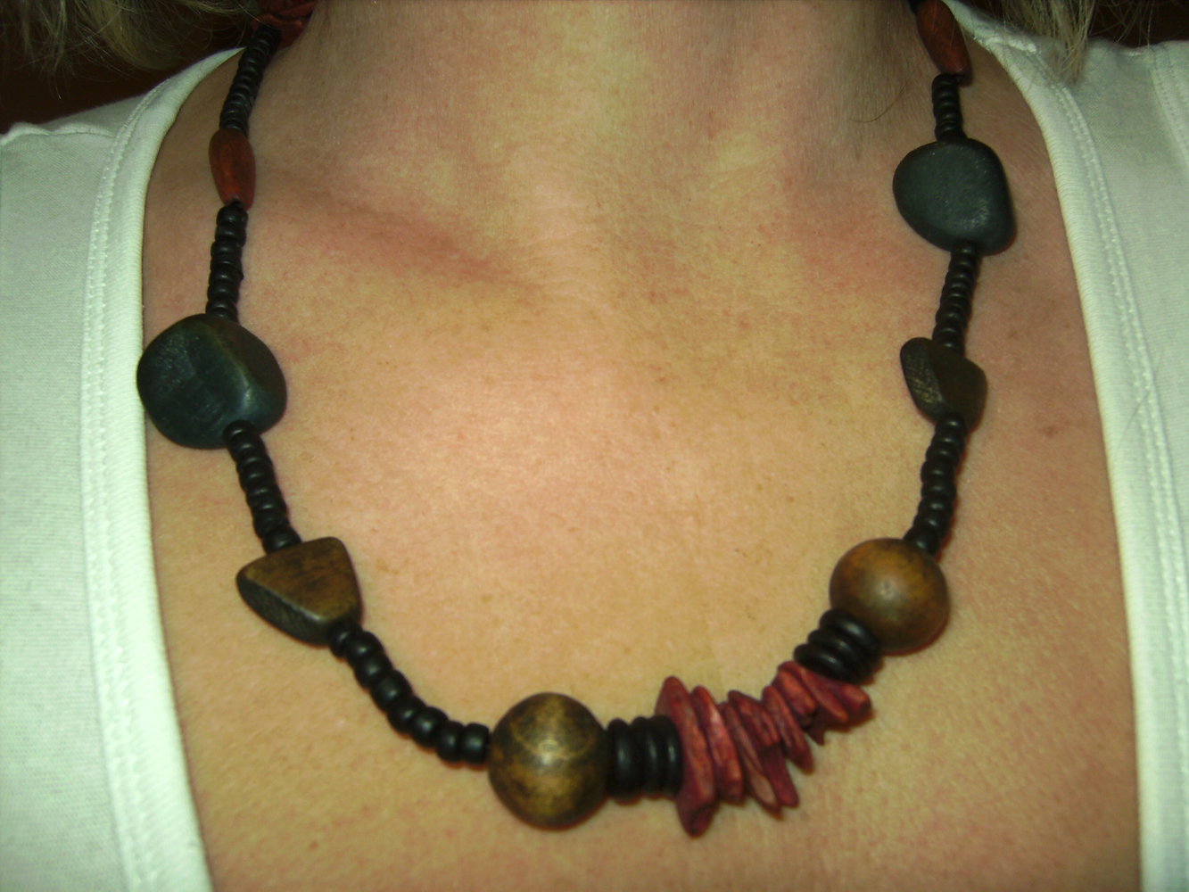 Kette Fred Feuerstein, Holzkette Steinoptik, African Look, Rostbraun an Sammelbesteller zu Verschenken