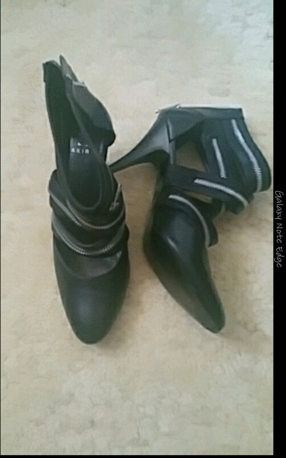 Pumps von Akira