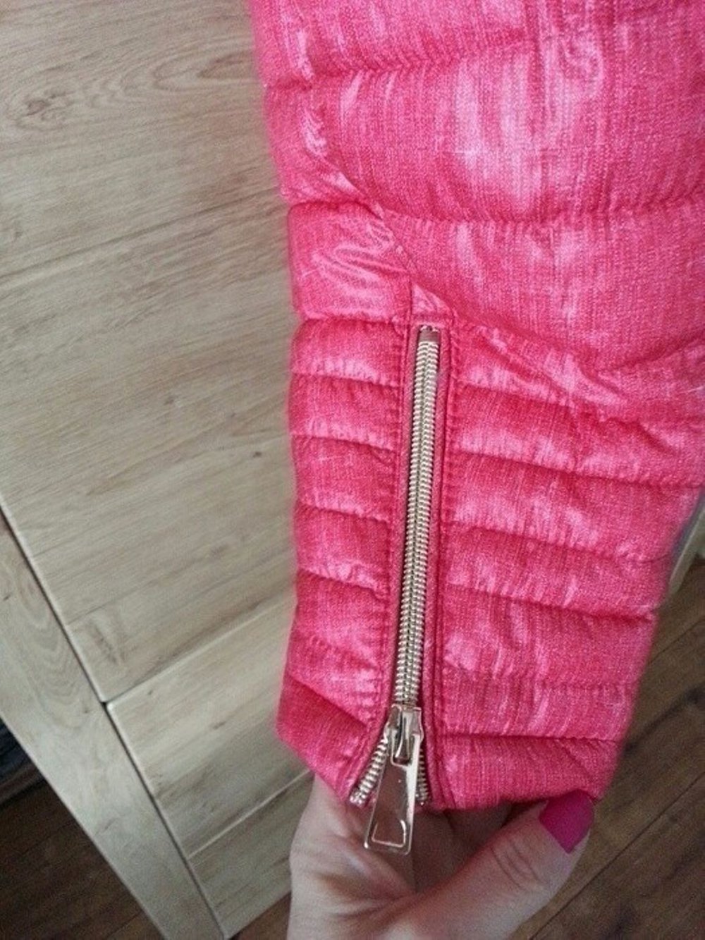 Neue rote Steppjacke M 40