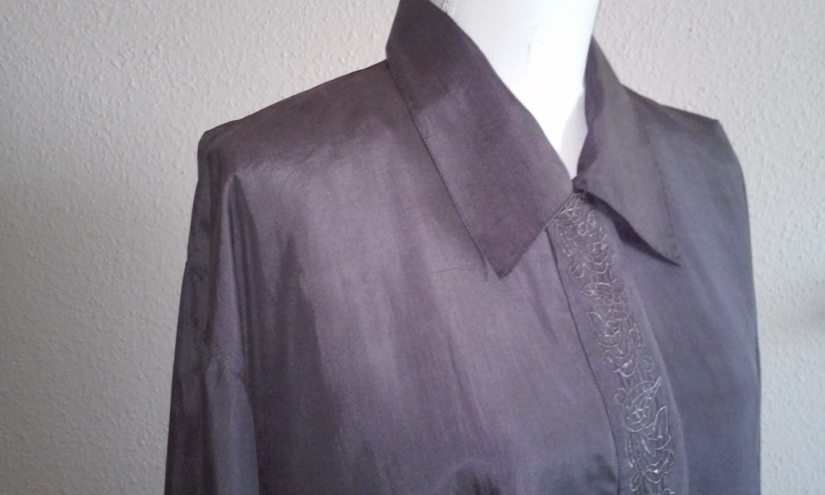 hochwertige Seidenbluse Festbluse Bluse langarm Gr.38 in Pflaume