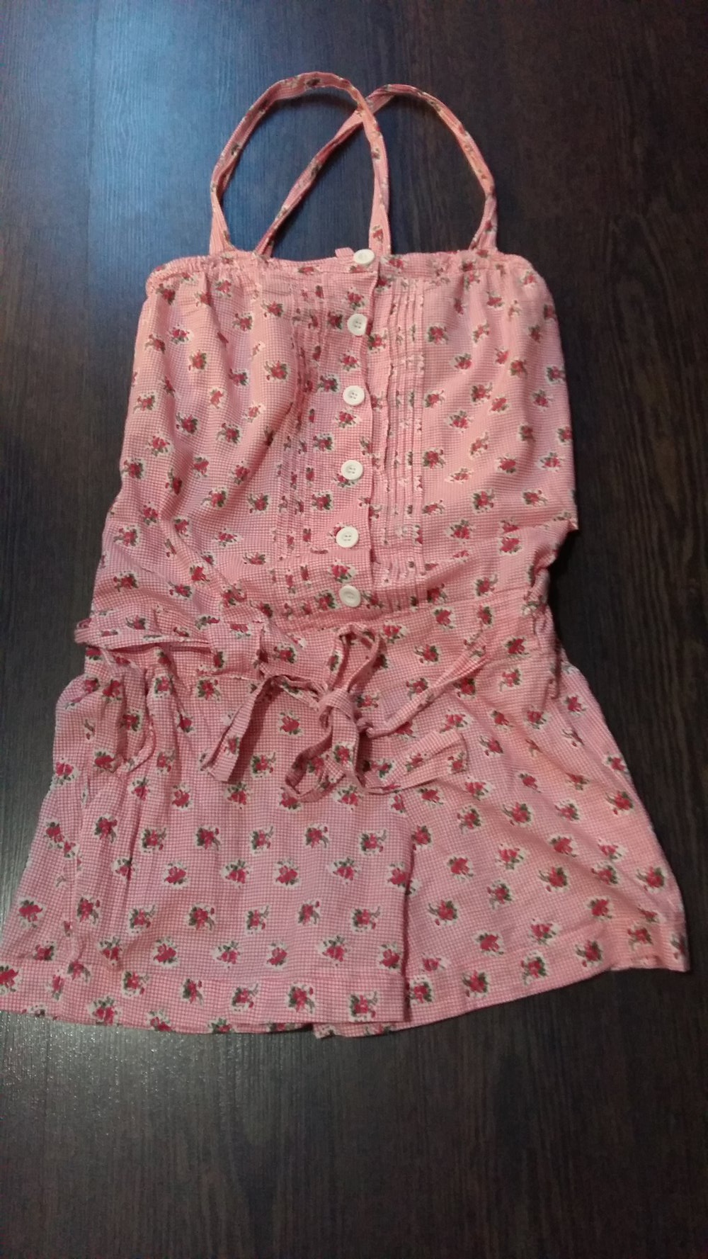 Süßer Rosen-Jumpsuit von Pimkie