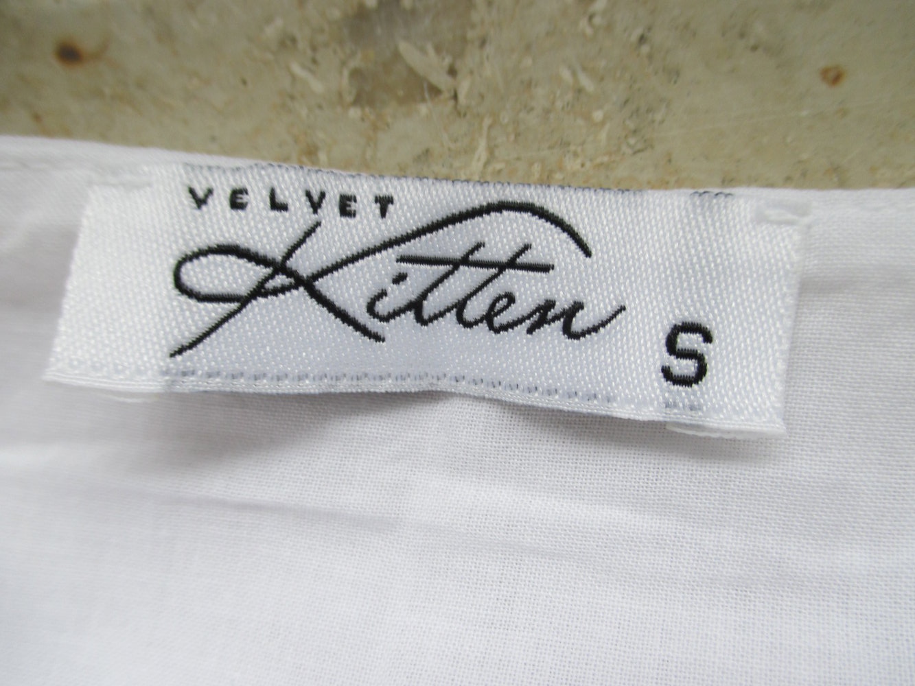 Velvet Kitten, weißer Rock mit grauen Bordüren und Print, hoher Bund, Gr. S, 100 % Baumwolle, gefüttert