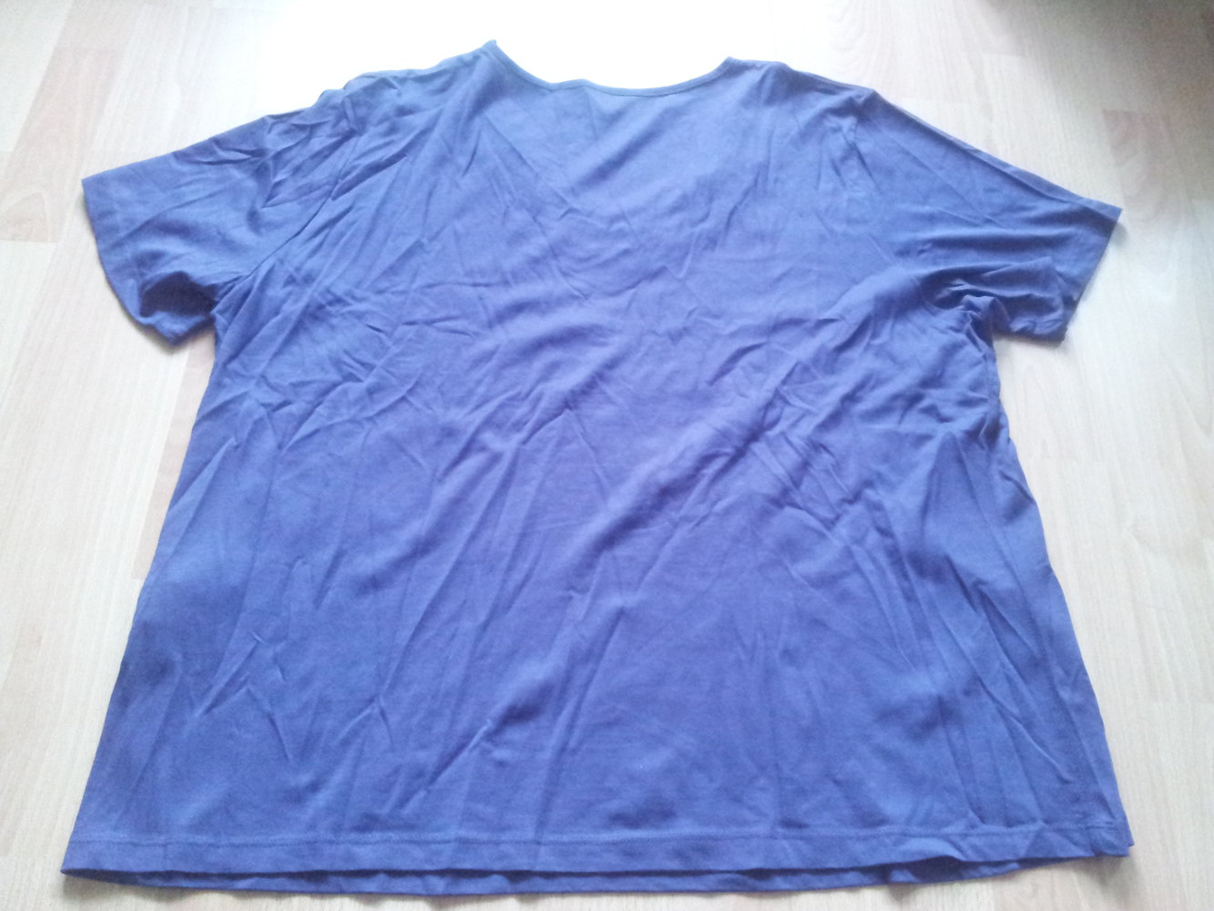  Shirt lila Gr. 52 Steine Perlen