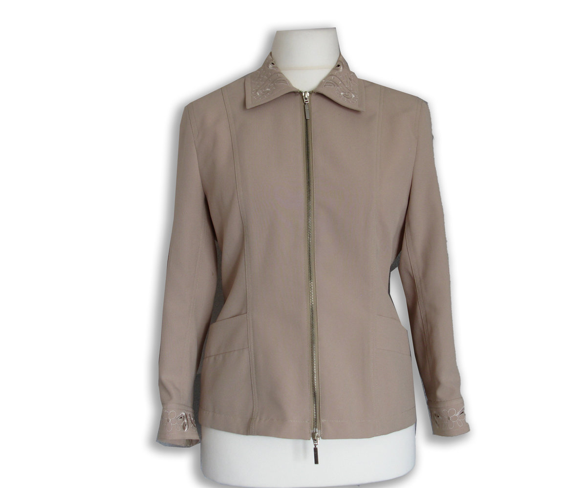 Zweiteiler, Jacke, 3/4 Hose, Muster, Gr. M, edel, luxuriös!
