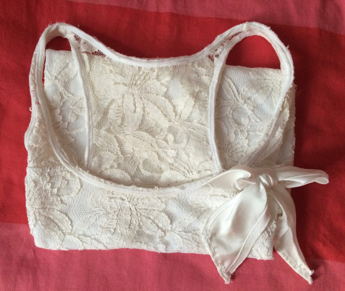 Weißes Spitzentop von Hollister, Gr. S