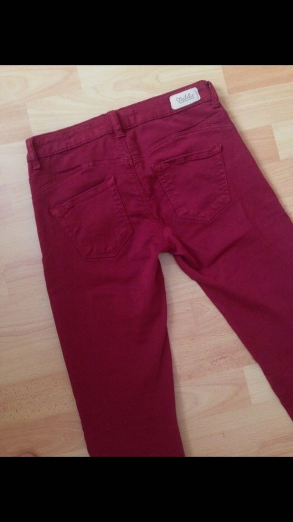 Rote Skinny Jeans von Zara trf