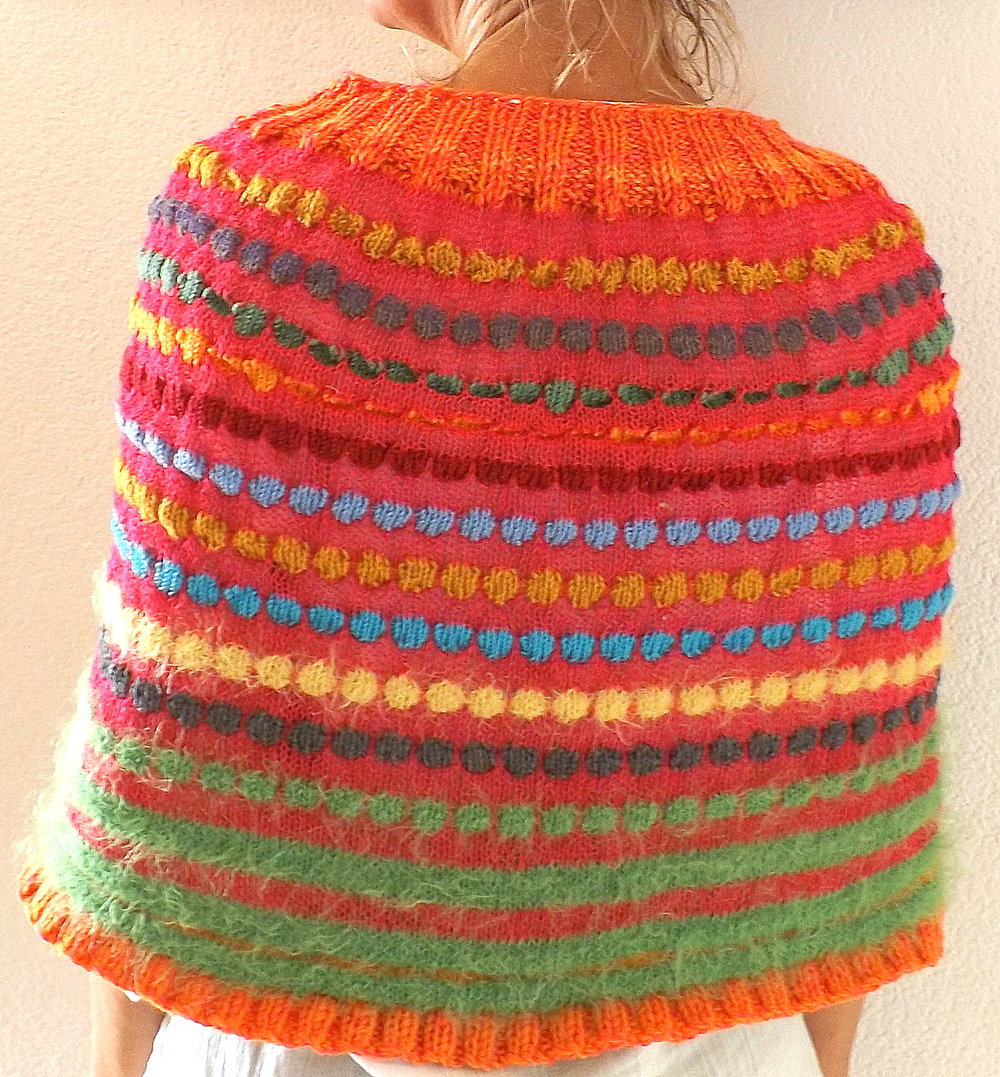 Poncho - Capelet - gestrickt - bunt