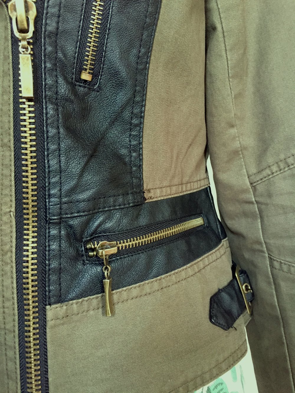 Übergangsjacke mit Lederdetails