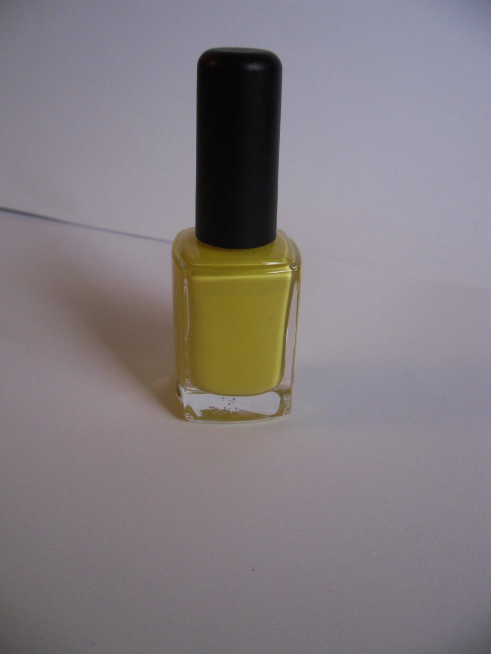 3 Nagellacke von Kiko gelb, graugrün, blau