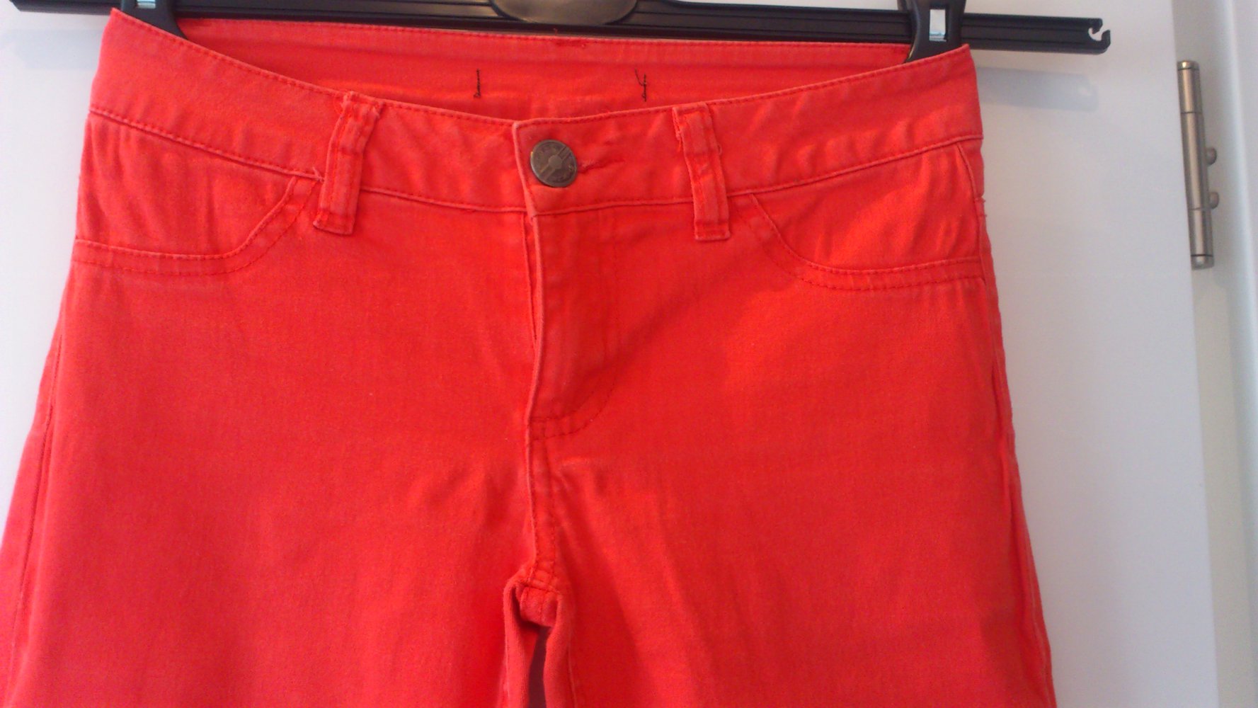 Orange rote Stoffhose von Fishbone in Größe S