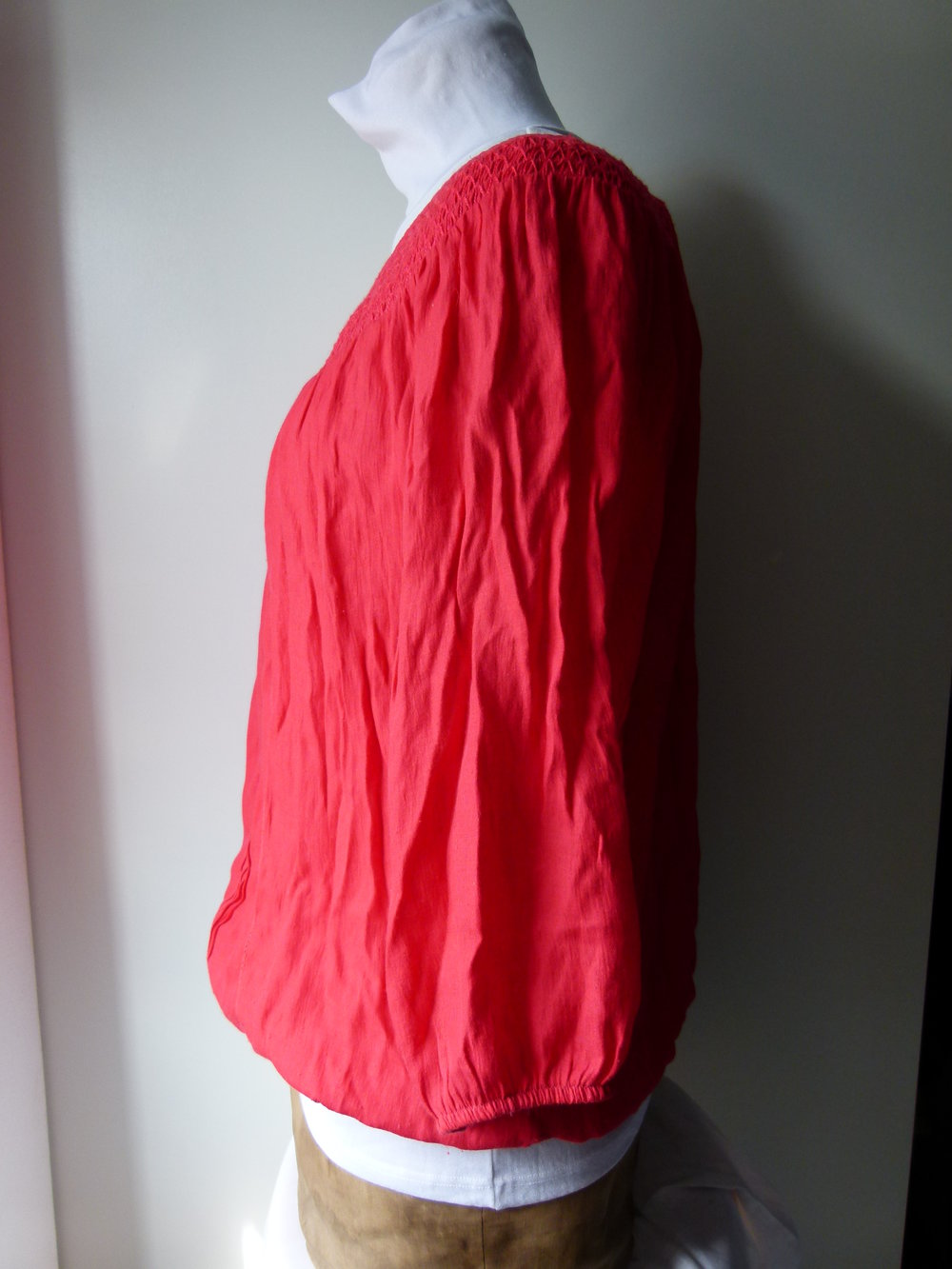 Shirt Tunika Bluse mit gesmokter Schulterpartie, rot, Boho Hippie Goa Festival Mori
