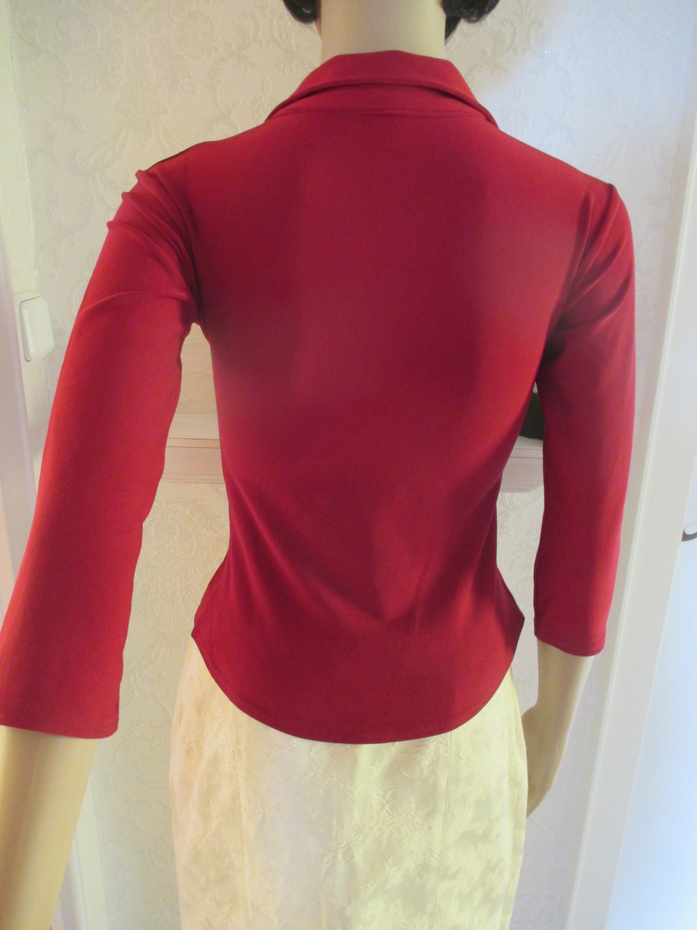 NEU* VINTAGE Seidiges * Bodycon * Dreiviertelarm * Polo * T- Shirt Gr. 34- 36/ XS- S, bordaux dunkel- wein- rot *