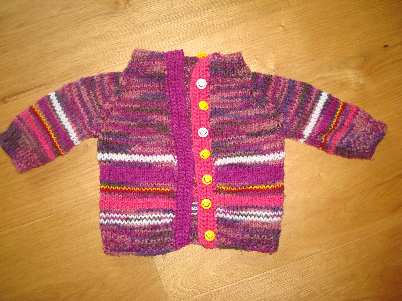 süße Strickjacke für kleine Mädchen, handmade Gr. 68