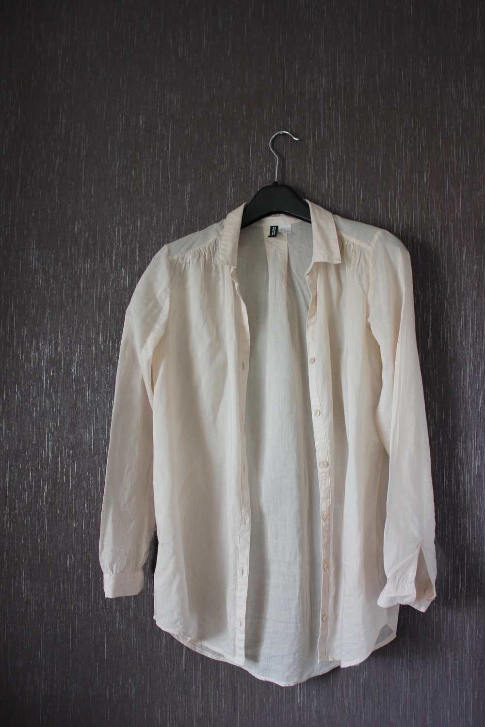 Nudefarbene Bluse