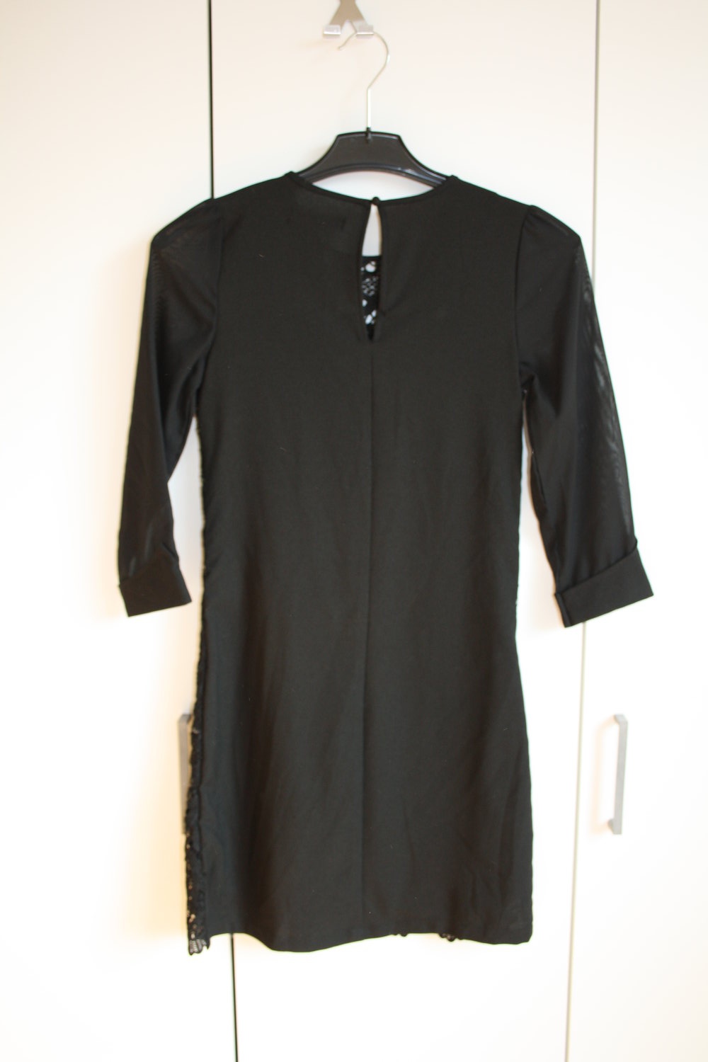 * Kleid schwarz Spitze