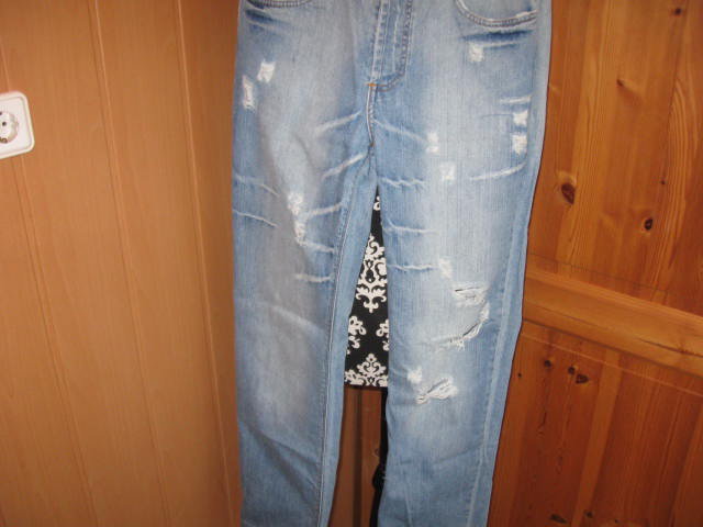 *** Jeans ~ Used Look ~ Löcher ~ Ausgefranst ~ Genial ***