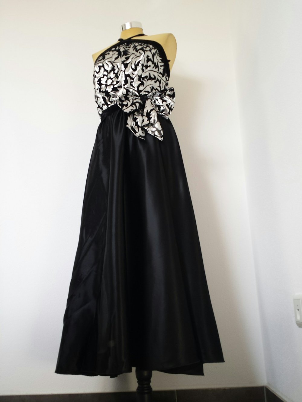 Abendkleid  elegant  schwarz/ Silber 
